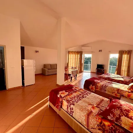 Room rental Appartement *