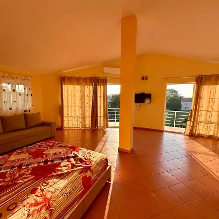 Room Rental * Velipoje